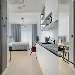 Modern In The Centre Of By Renters ポズナン