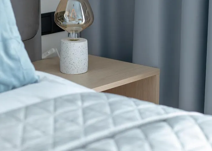 Modern In The Centre Of By Renters * Posen