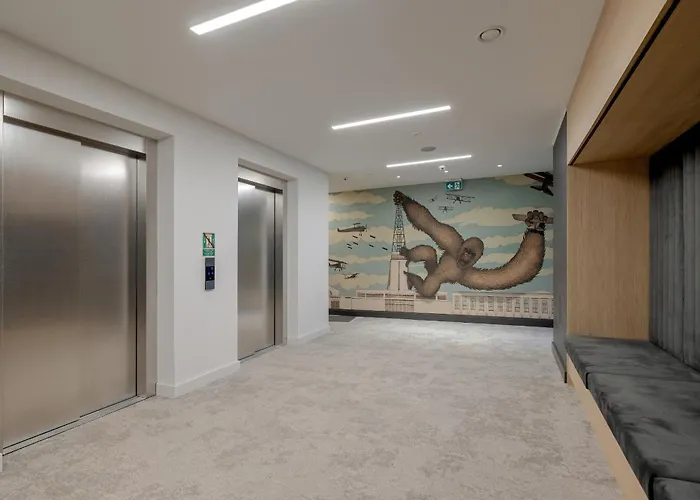 Modern In The Centre Of By Renters Poznan