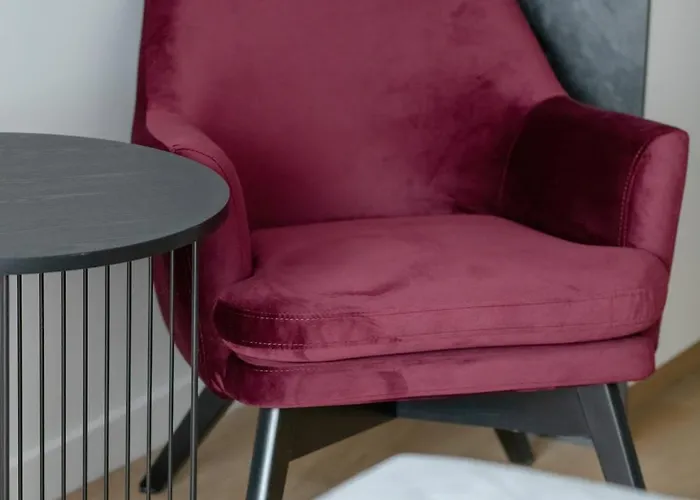 Modern In The Centre Of By Renters Posen